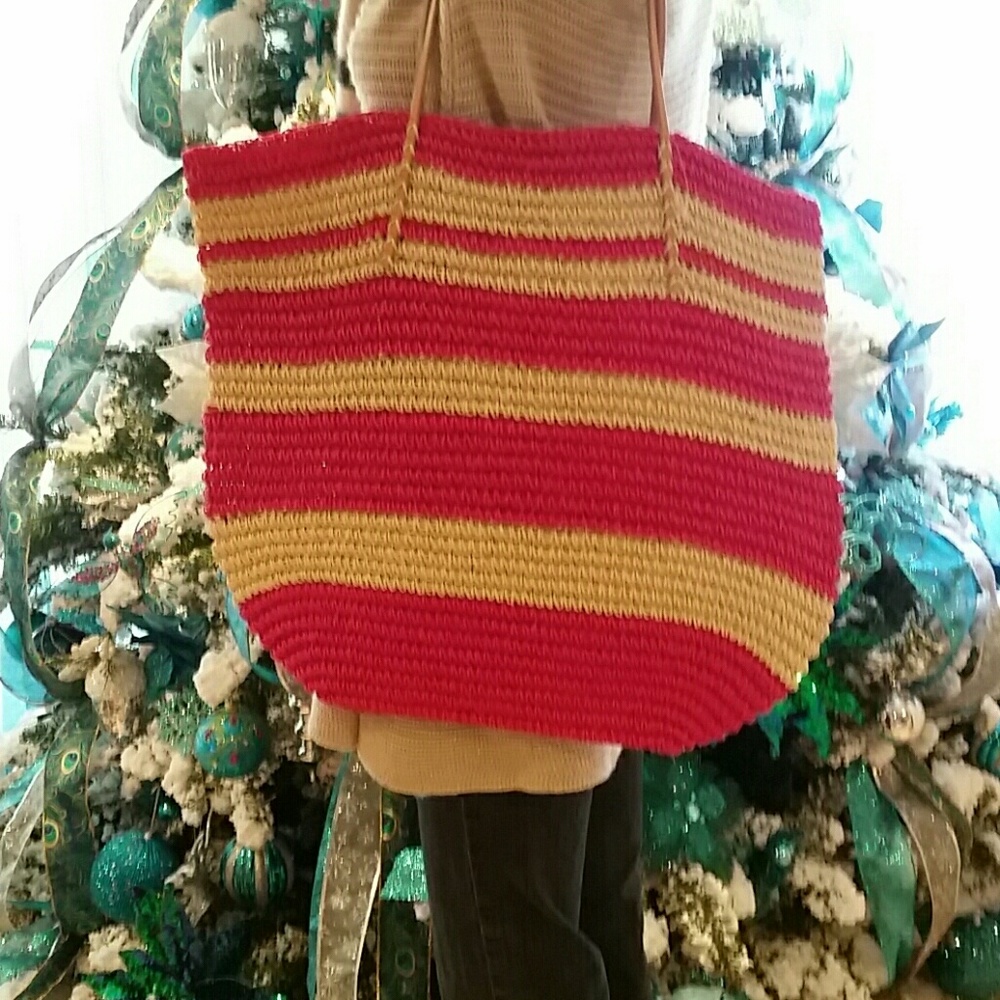 PRICE FIRM MERONA LARGE STRAW PINK AND TAN TOTE